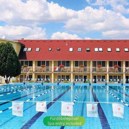Het Vezer Apartmanhotel Komárom Zewnętrze zdjęcie